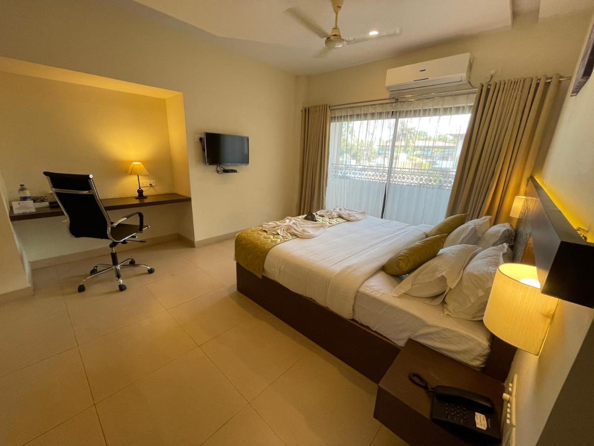 Hotel Yamuna Adur Exterior foto