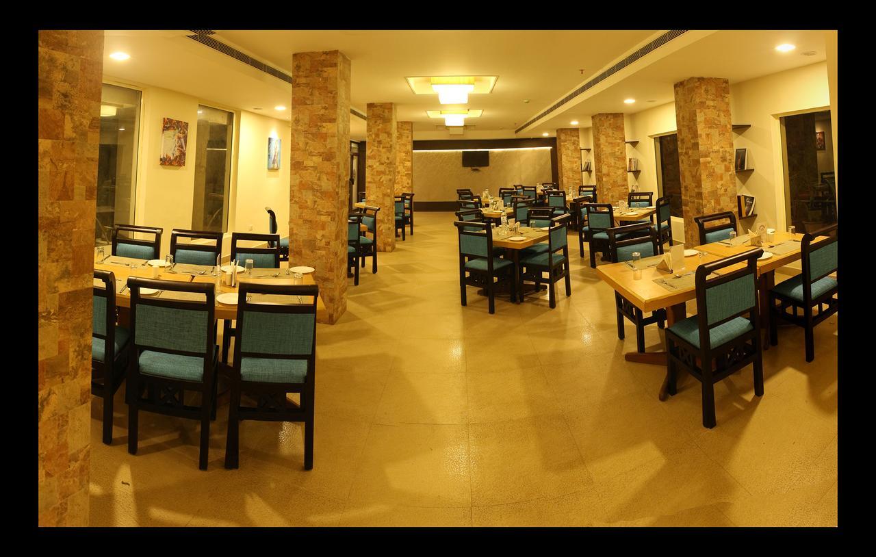 Hotel Yamuna Adur Exterior foto