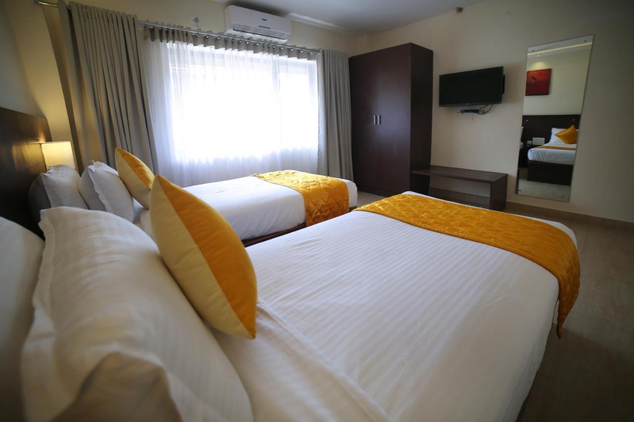 Hotel Yamuna Adur Exterior foto