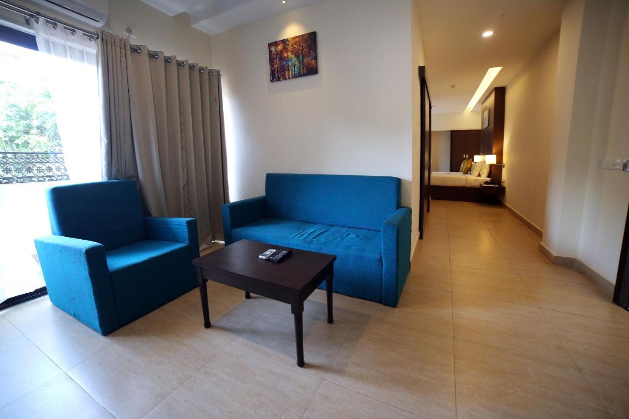 Hotel Yamuna Adur Exterior foto